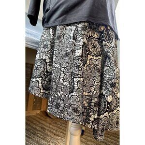 Torrid Skirt Size 3‎ (22-24) Lace Skater Skirt High Lo Hem Bonded Lace Plus Goth